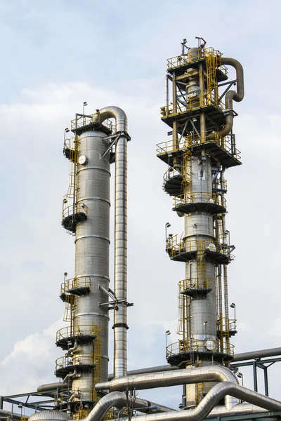 Torre de refinería — Foto de Stock