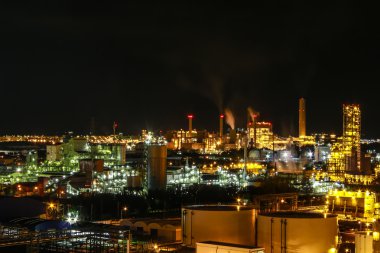 kimyasal tesis gece sahne