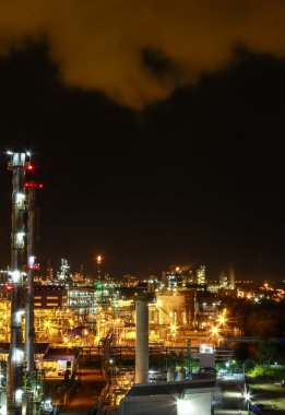 kimyasal tesis gece sahne