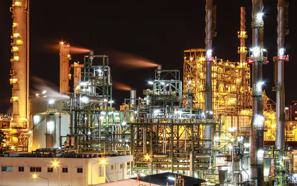 Night scene of chemical plant — Stock Photo, Image