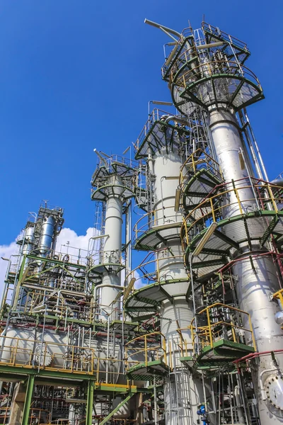 Fábrica de petróleo e produtos químicos — Fotografia de Stock