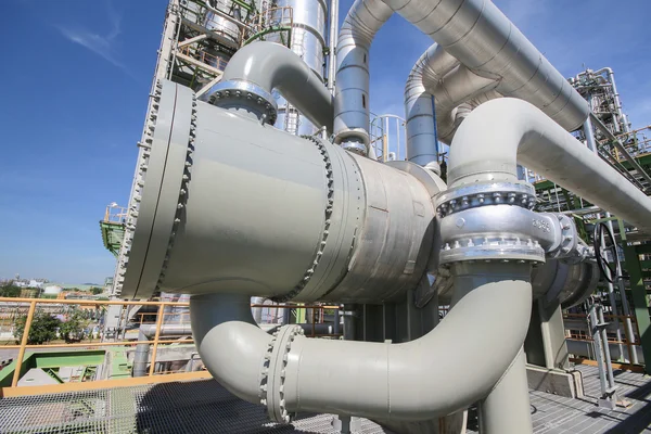 Intercambiador de calor en planta industrial —  Fotos de Stock