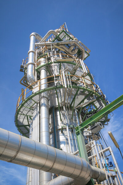 Chemical refinery tower