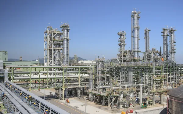 Refinery process area of petrochemical plant — Stok fotoğraf