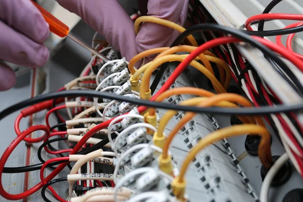 Signal cable checking — Stock Photo, Image