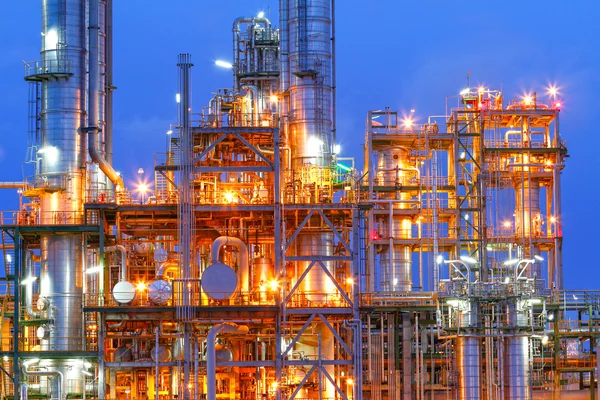 Night scene of refining plant ,Processed using HDR — Stock Photo, Image