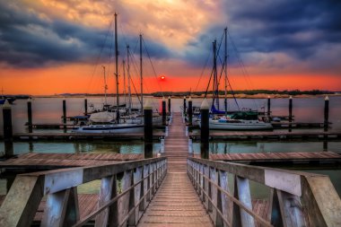 harbour, gün batımı görünümü