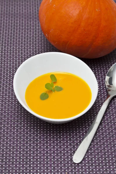 Pumpkin soup amd pumpkin — Stock Photo, Image