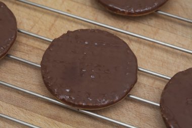 çikolatalı kurabiye