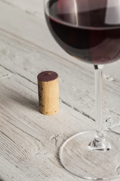 Cortiça de vinho e vidro — Fotografia de Stock