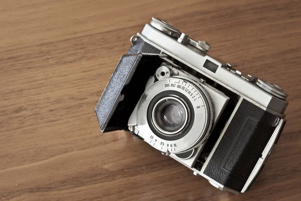 Old-fashioned film photocamera — Stock Photo, Image