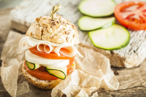 Deluxe gourmet burger — Stock Photo, Image