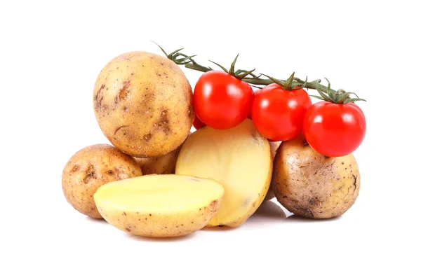 Fresh potatoes and tomatoes isolated over white background — Stock Photo, Image