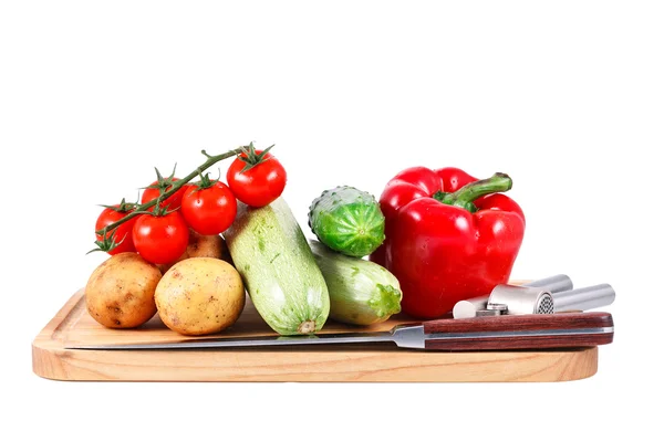 Un gruppo di verdure fresche - pepe, pomodoro, patate, cetriolo, midollo — Foto Stock