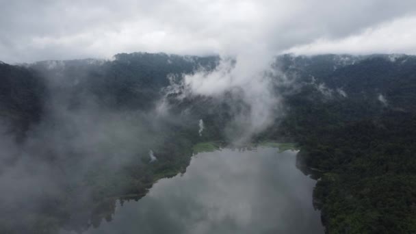 Hermoso Paisaje Baja Formación Nubes Vista Aérea Malasia Selva Tropical — Vídeos de Stock