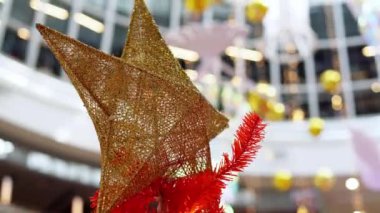 Bulanık arkaplanda yıldız süslemesi