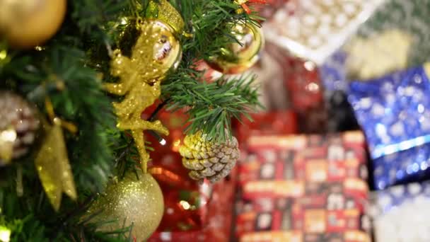 Díszítés Fenyő Kukorica Dekoráció Karácsonyfa Háttér Ajándék Doboz — Stock videók