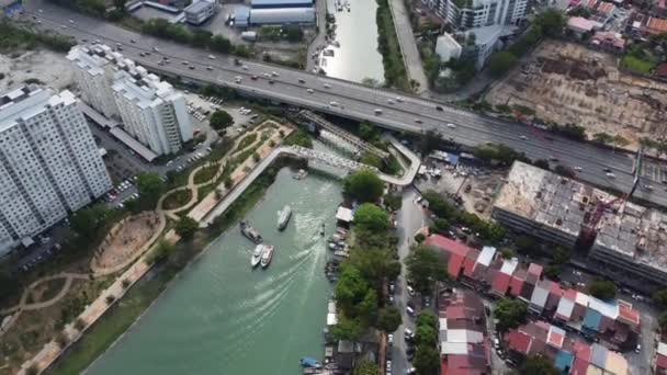 Georgetown Penang Malasia Abr 2021 Coche Del Barco Vista Aérea — Vídeo de stock