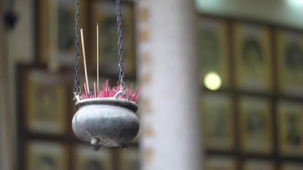 Chinese Religious Hanging Praying Pot Joss Stick Hang Clan Temple — Stock Video