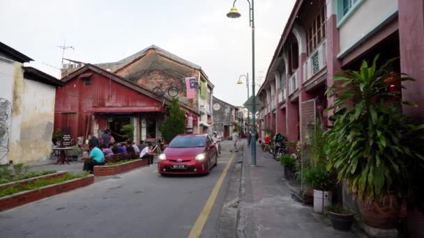 Georgetown Penang Malaysia Dec 2021 Bil Och Motorrörelse Armenian Street — Stockvideo