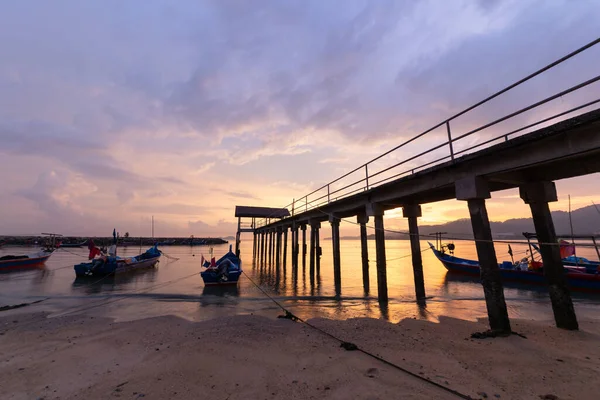 Georgetown Penang Malesia Mar 2017 Pescatore Con Vista Grandangolare Molo — Foto Stock