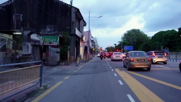 Georgetown Penang Malasia Dic 2021 Moverse Lentamente Calle Con Tráfico — Vídeo de stock