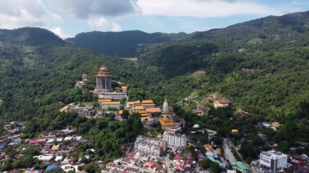 Джорджтаун Пенанг Малайзія 2021 Повітря Відлітає Від Храму Кек Лок — стокове відео