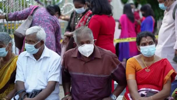 Georgetown Penang Malaysia Jan 2022 Panning Indian Wear Mask Wait — Stock Video