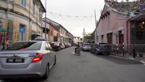2021年12月6日 マレーシア ペナン州ジョージタウン レビュー キャノンでポフが移籍 ストリートでのマレー観光サイクリング — ストック動画
