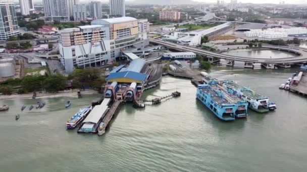 Georgetown Penang Malajsie Prosince 2021 Aerial View Old Penang Ferry — Stock video