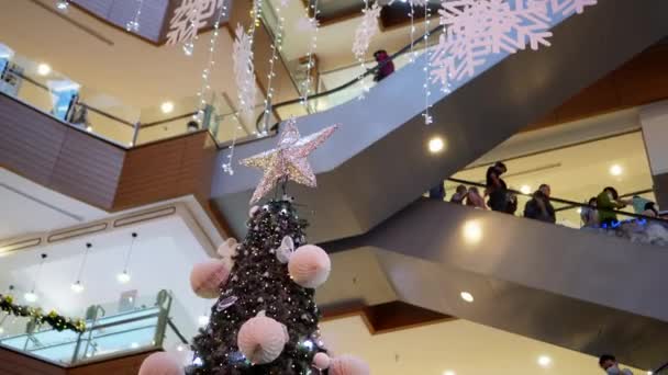 Georgetown Penang Malasia Diciembre 2021 Seleccione Árbol Navidad Blanco Enfoque — Vídeo de stock