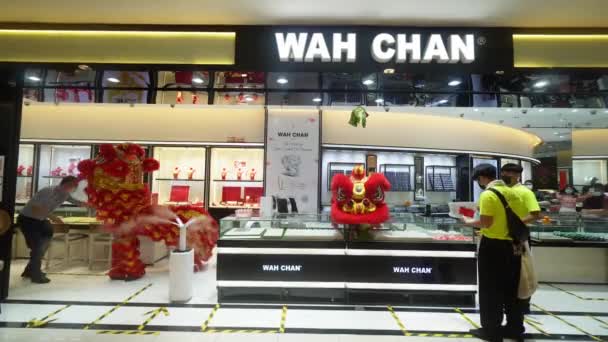 Gurney Penang Maleisië Feb 2022 Leeuwendans Juwelierszaak Wah Chan Winkel — Stockvideo