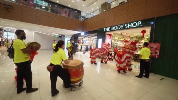 Gurney Penang Maleisië Feb 2022 Lion Dance Outdoor Body Shop — Stockvideo