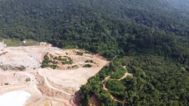 Kara taş ocağı için hava tahribatı