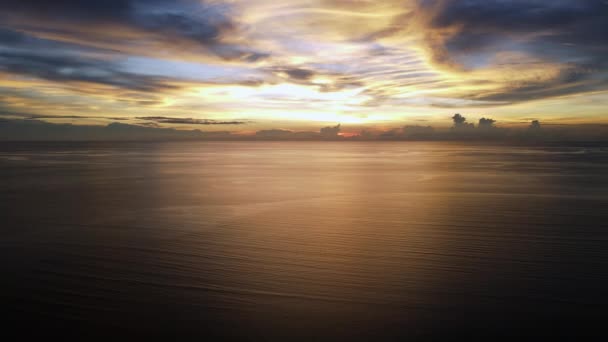 Luchtfoto Kleurrijke Schemering Zonsondergang Uur Zee — Stockvideo
