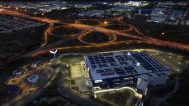 Seberang Perai, Penang, Malezya - 14. Mar 2022: Yonca şekil değiştiren karayolu yakınlarındaki IKEA mobilya mağazası