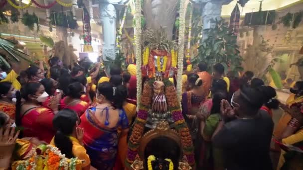 Bukit Mertajam Penang Malaysia Mar 2022 Indian Devotees Raise Hand — Video Stock