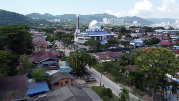 Batu Maung Penang Malaysia Mar 2022 Aerial Fly Blue Mosque — 비디오