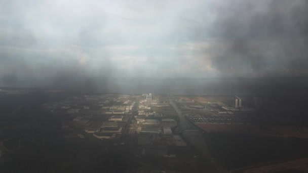 Vue Aérienne Fumée Noire Due Incendie Sur Parc Industriel Batu — Video