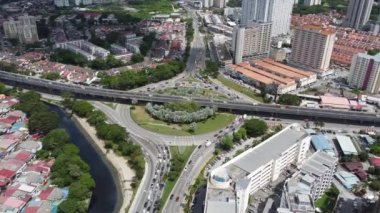 Bayan Lepas, Penang, Malezya - 21 Mayıs 2022: Havadan bakıldığında Bayan Baru 'nun çevresi geniş