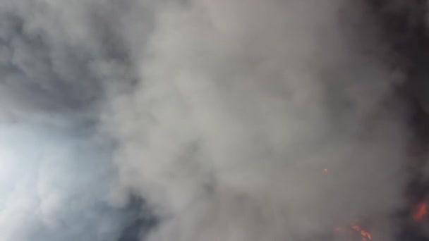 Widok Lotu Płonącego Dymu Powodu Pożaru Fabryce — Wideo stockowe