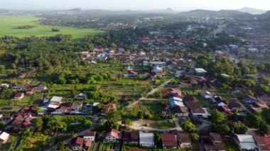 Malezya 'nın kırsal kesimindeki hava manzaralı sebze çiftliği