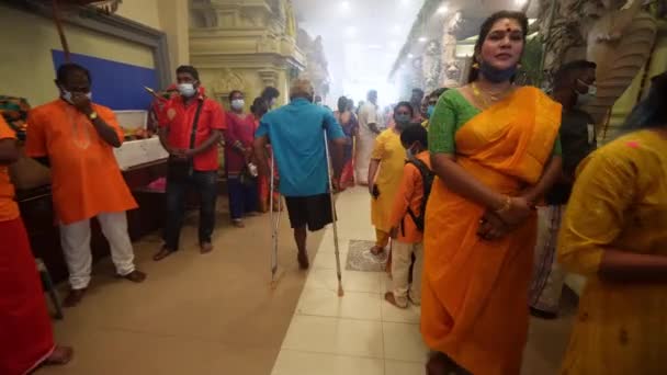 Bukit Mertajam Penang Malaysia Mar 2022 Faithful Devotee Walk Crutch — Stock Video