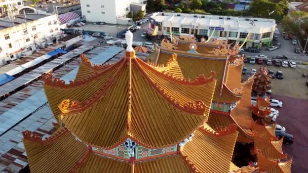 Butterworth Penang Malaysia Jan 2022 Aerial View Rotating Tracking Rooftop — Vídeo de Stock