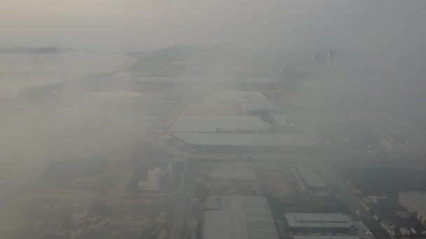 Aerial View Blurry View Batu Kawan Industrial Area Due Fire — Vídeo de Stock