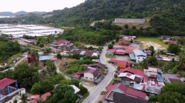 Batu Kawan, Penang, Malezya - Ocak 04 2022: Hava manzaralı Batu Kawan kasabası
