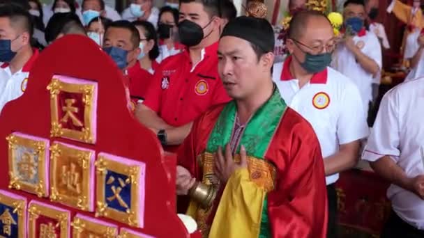 Bukit Mertajam Penang Malaysia Aug 2022 Taoist Priest Hold Religious — Vídeos de Stock