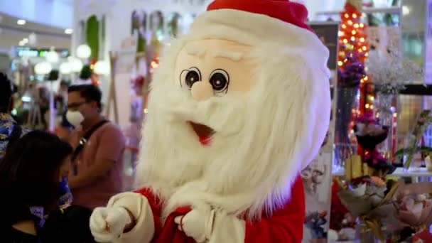 Georgetown Penang Malajsie Prosince 2021 Santa Claus Maskota Dát Sladkosti — Stock video