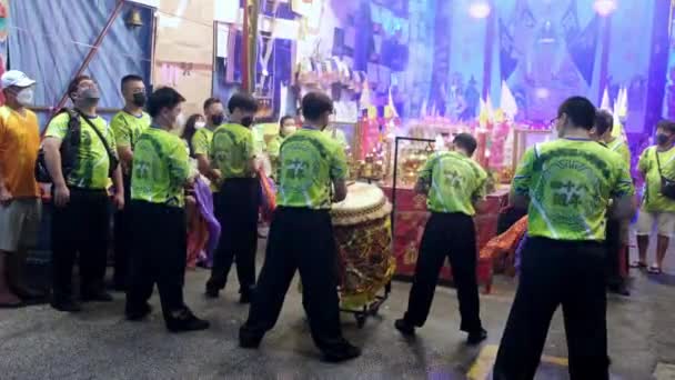 Джорджтаун Пенанг Малайзия Августа 2022 Китайцы Играют Барабане Перед Королем — стоковое видео