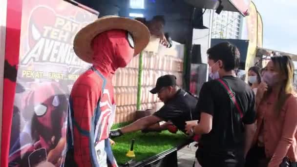 Batu Kawan Penang Malajsie Srpna 2022 Muž Oblečený Spiderman Tanec — Stock video